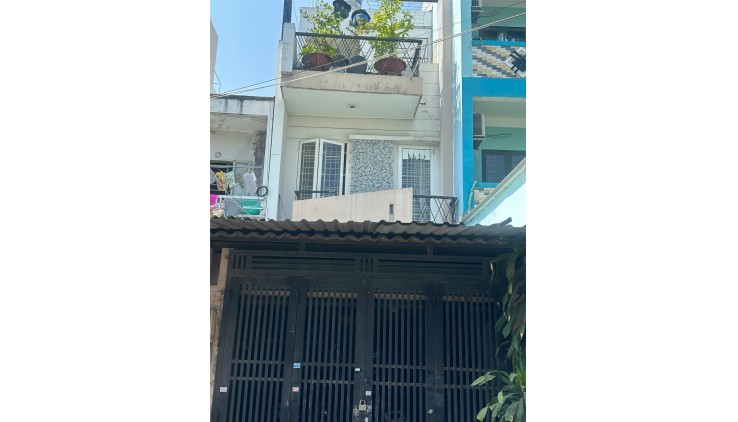 NGAY LÊ VĂN QUỚI 80m2 - 3 TẦNG - 3PN - HẺM XE HƠI -  SỔ HỒNG VUÔNG VỨC - CHỈ NHỈNH 6 TỶ
